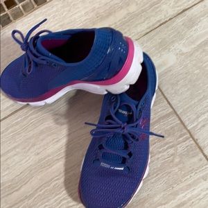 UnderArmor sneakers